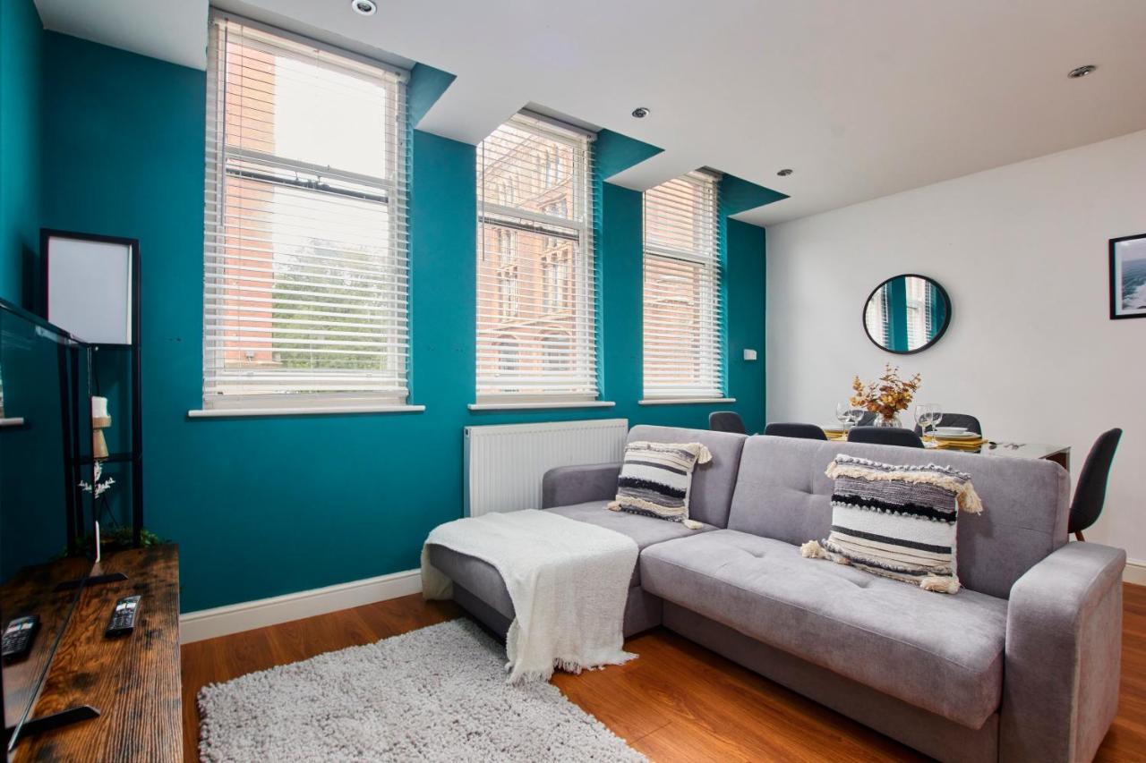 Spacious Centre 3 Bedroom, 3 Bathroom Leeds (West Yorkshire)